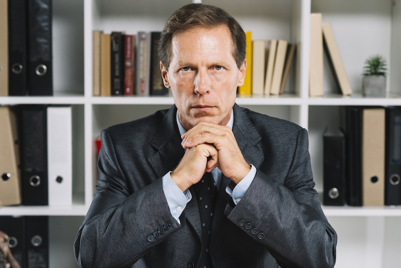 Czy adwokat ma obowiązek zachowania poufności?