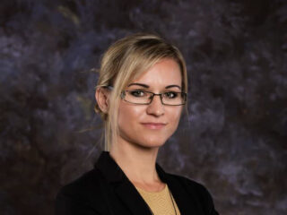 Adw. Joanna Knopik