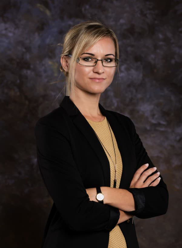Adw. Joanna Knopik