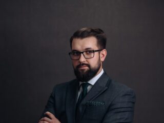 Adw. Przemysław Jarząbek