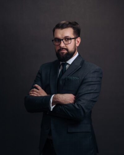 Adw. Przemysław Jarząbek