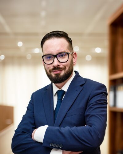 Adw. Adam Pasik