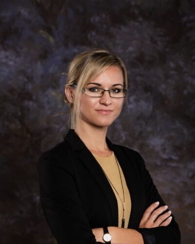 Adw. Joanna Knopik